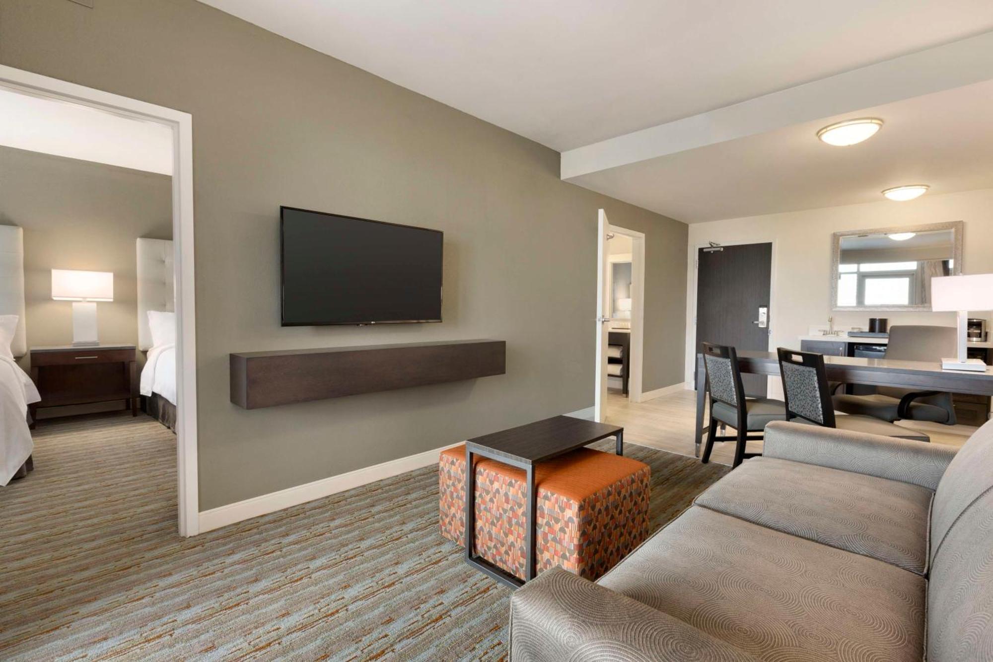 Embassy Suites By Hilton Greenville Downtown Riverplace Esterno foto