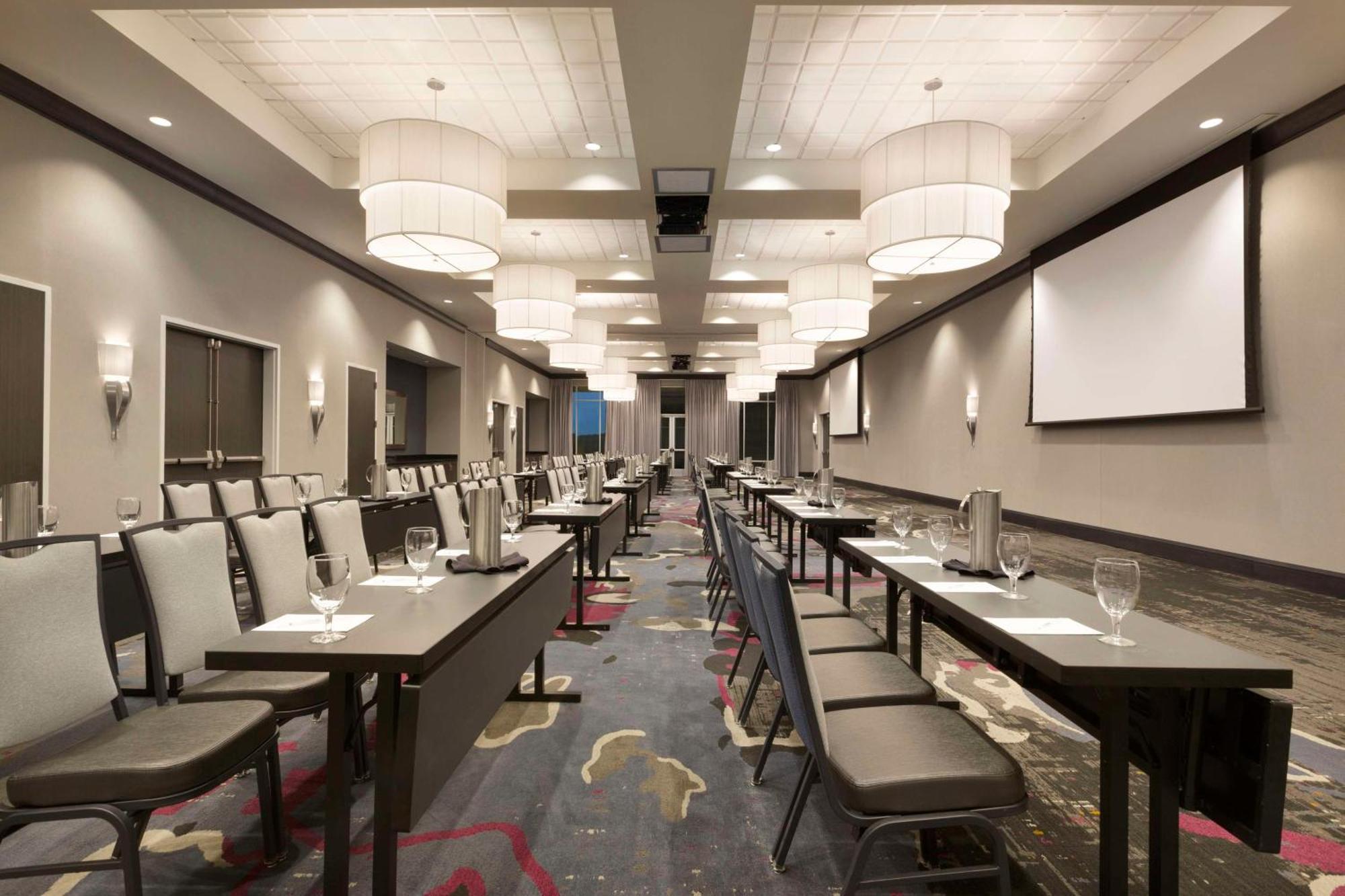 Embassy Suites By Hilton Greenville Downtown Riverplace Esterno foto